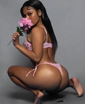 Molly, 21